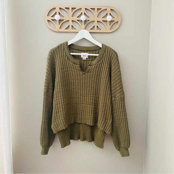 Urban Outfitters Sweaters - BDG by Urban Outfitters Oversized High Low Sweater Green Sz Small